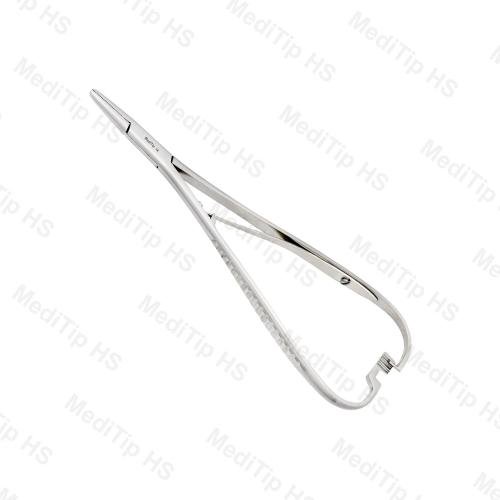 Mathieu Needle Holder, Serrated Jaws, 17cm